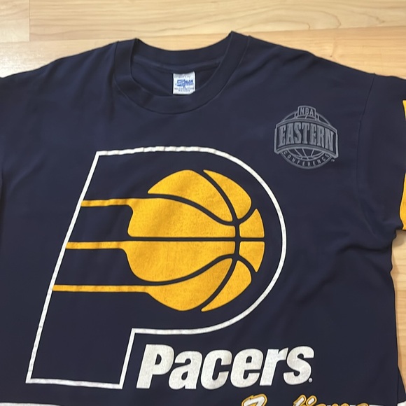 Indiana Pacers All Over Print Vintage T-Shirt Men’s XL - Picture 2 of 6